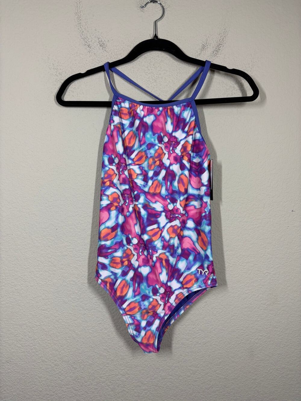 TYR Girls Size XL 14/16 Addy Diamondfit Durafast Elite One Piece Swimsuit Pink